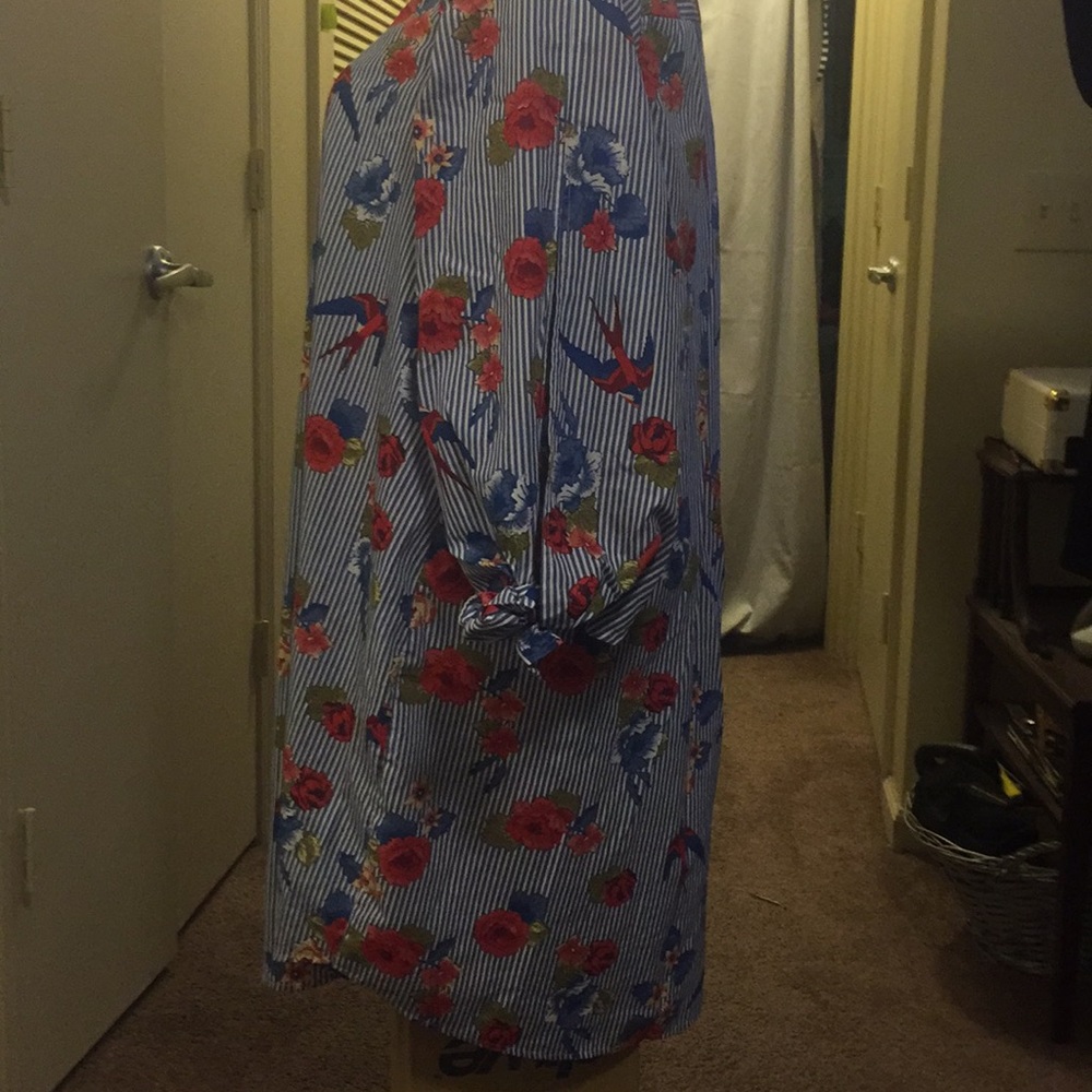 Dress - Picture 4 of 4